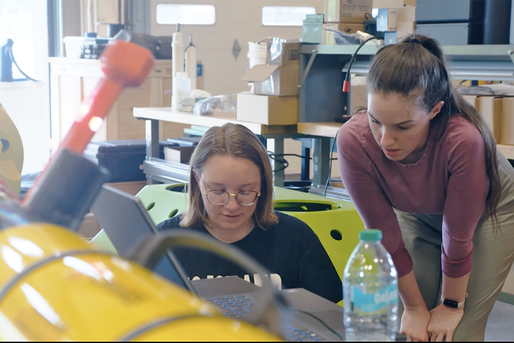 Featured video: Coding for underwater robotics | MIT News Featured video: Coding for underwater robotics | MIT News