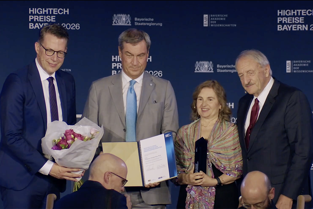 Daniela Rus receives Bavarian Minister-President’s High-Tech Prize | MIT News Daniela Rus receives Bavarian Minister-President's High-Tech Prize | MIT News